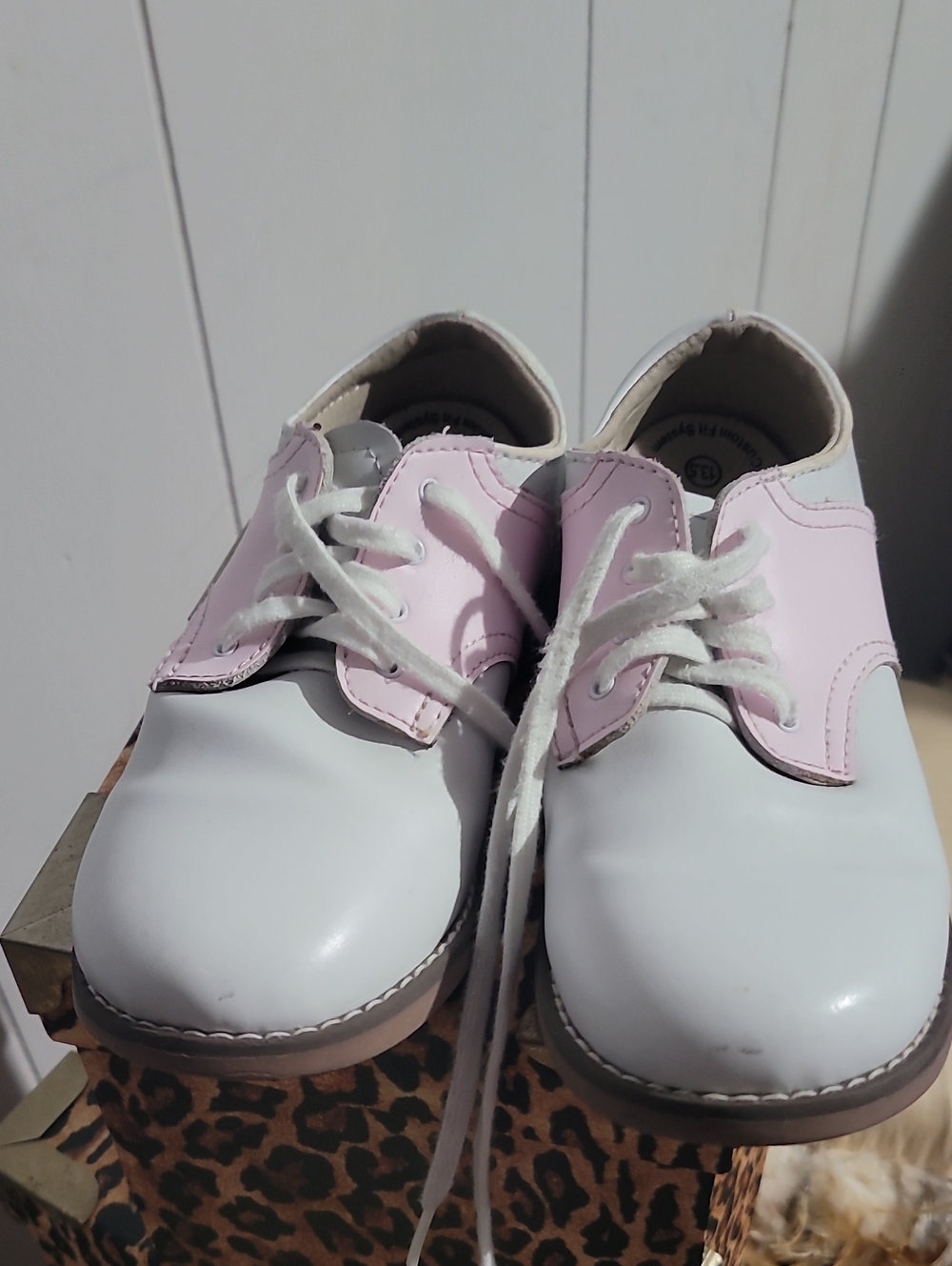 FootMates White and Light Pink Kids Lace-Up Dress Shoes